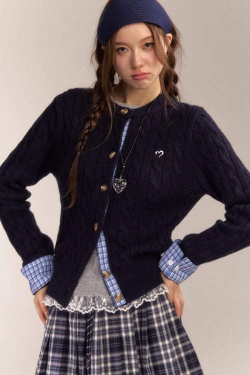 Retro College Short Knit