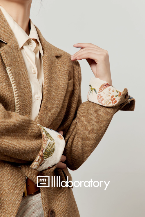 Retro Light Camel Jacket / Apricot Shirt / Mini Skirt