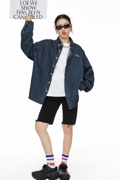 Retro Loose Silhouette Denim Shirt