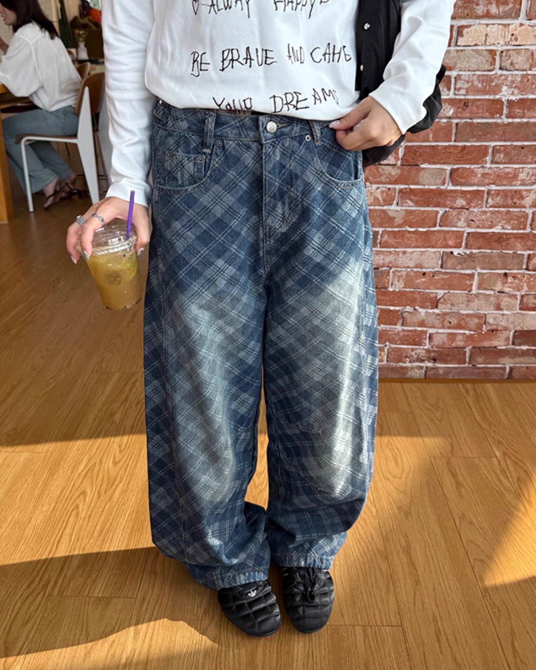 Retro Plaid Curved Knife Jeans Retro Plaid Curved Knife Jeans