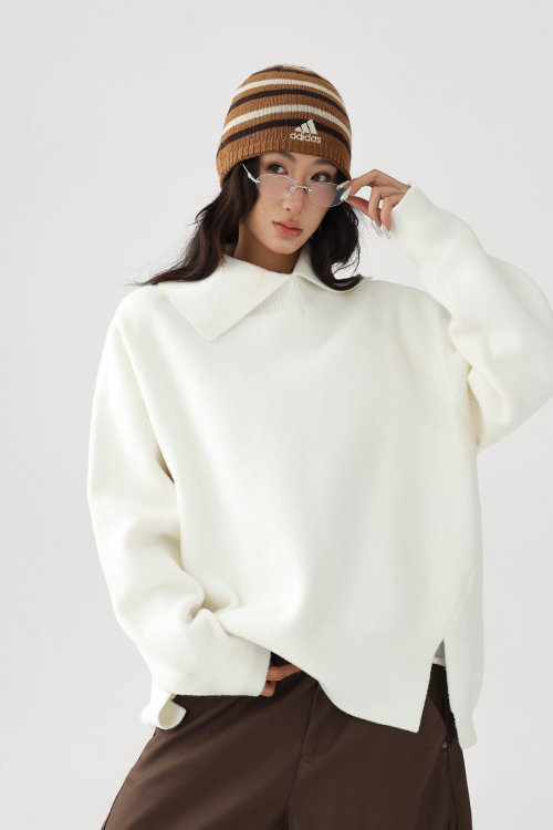 Retro Split Pullover Knit