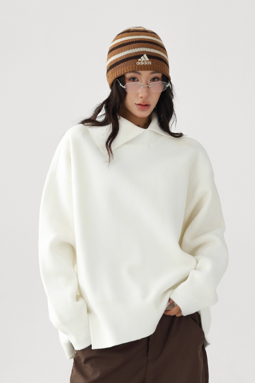 Retro Split Pullover Knit