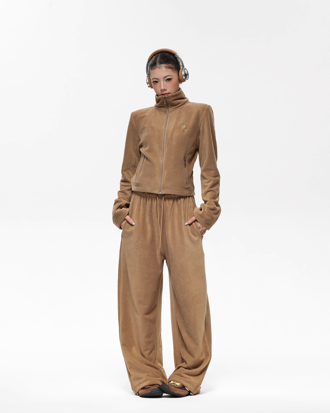 Retro Stand Collar Short Jacket / Sweatpants Retro Stand Collar Short Jacket / Sweatpants