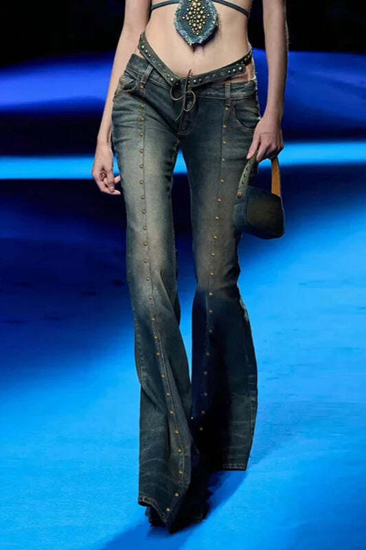 Rivet Stitch Low Rise Flared Jeans Rivet Stitch Low Rise Flared Jeans