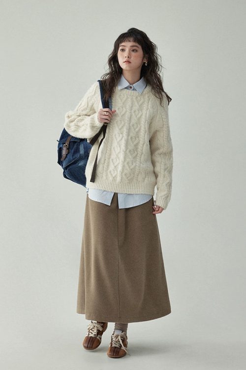 Round Neck Cable Knit Top