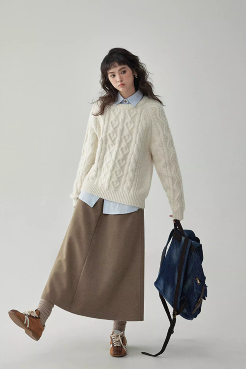 Round Neck Cable Knit Top