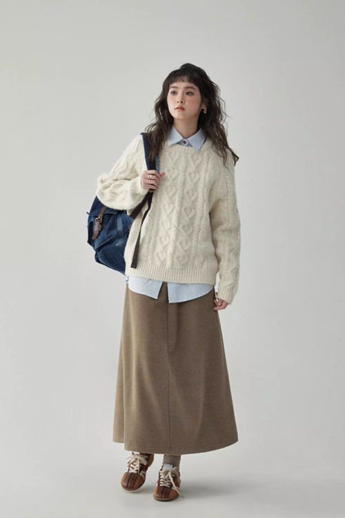 Round Neck Cable Knit Top