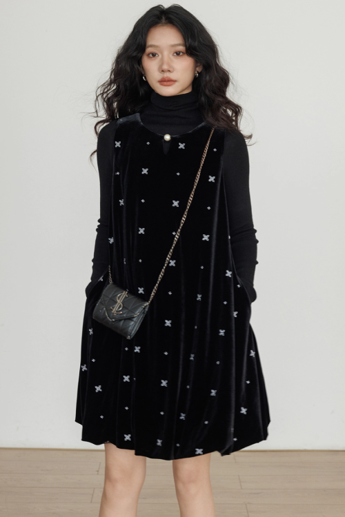 Round Neck Embroidered Vest Dress