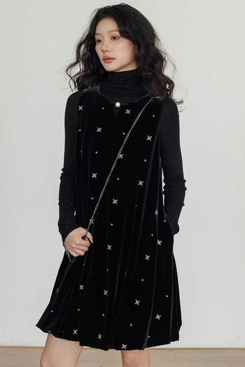 Round Neck Embroidered Vest Dress