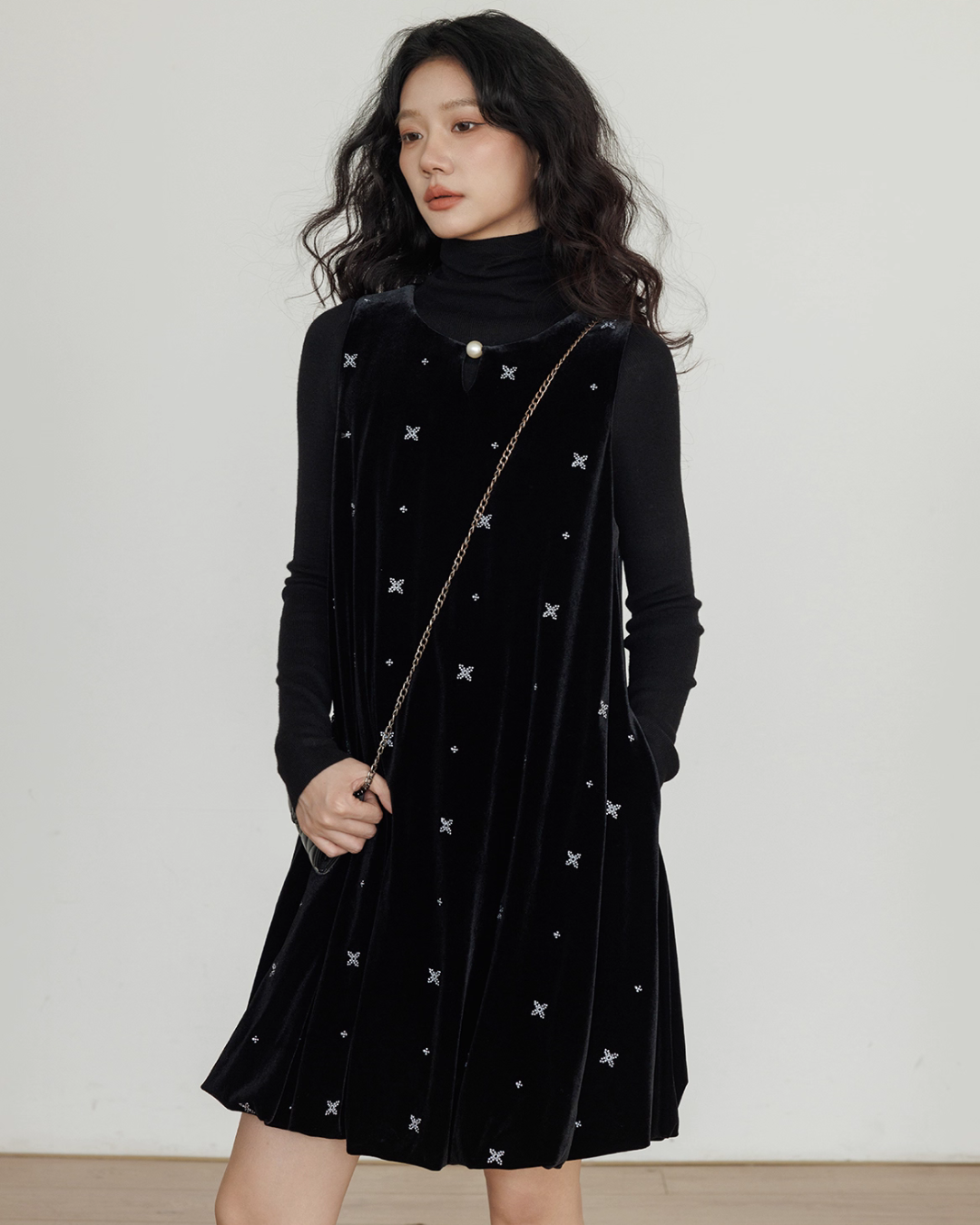 Round Neck Embroidered Vest Dress Round Neck Embroidered Vest Dress