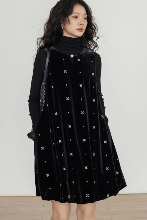 Round Neck Embroidered Vest Dress