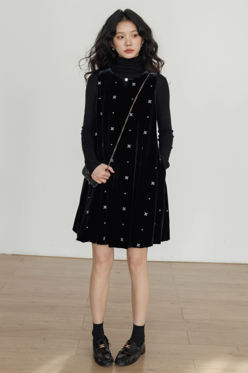 Round Neck Embroidered Vest Dress