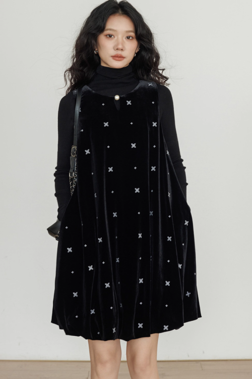 Round Neck Embroidered Vest Dress