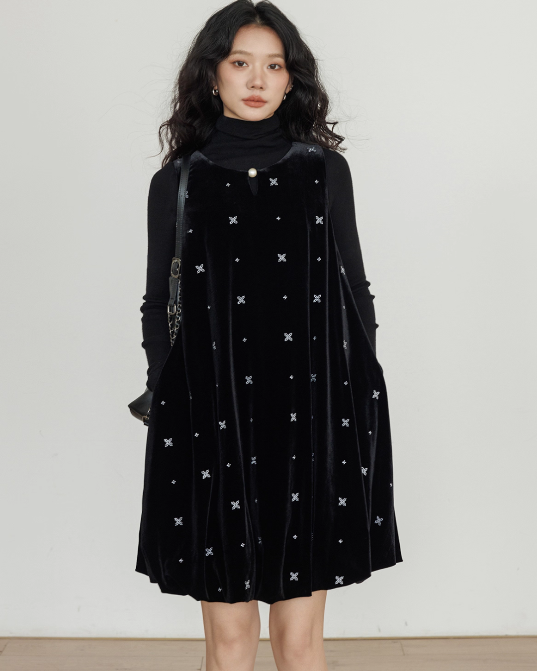 Round Neck Embroidered Vest Dress Round Neck Embroidered Vest Dress