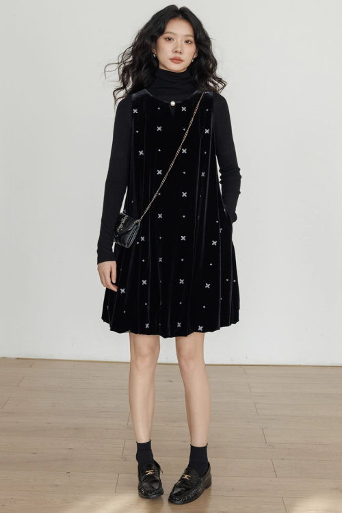 Round Neck Embroidered Vest Dress