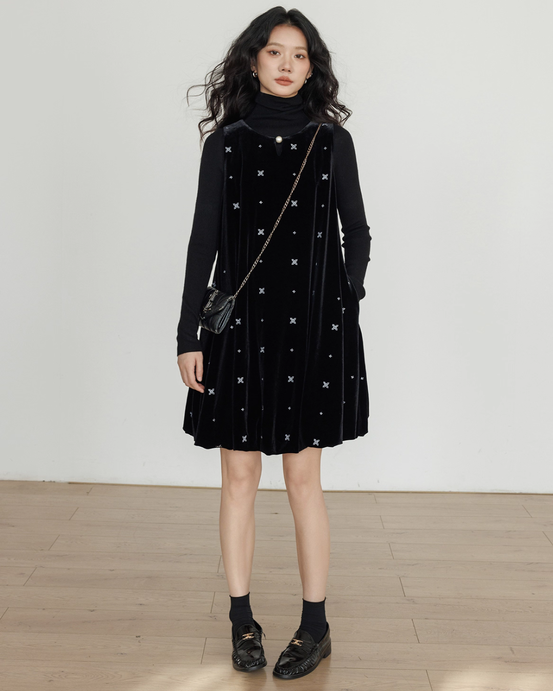 Round Neck Embroidered Vest Dress Round Neck Embroidered Vest Dress