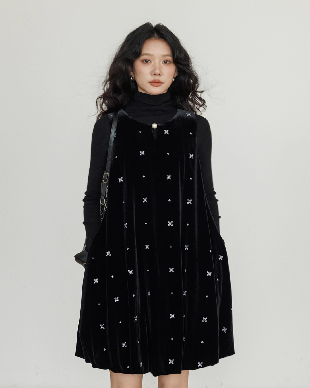 Round Neck Embroidered Vest Dress Round Neck Embroidered Vest Dress