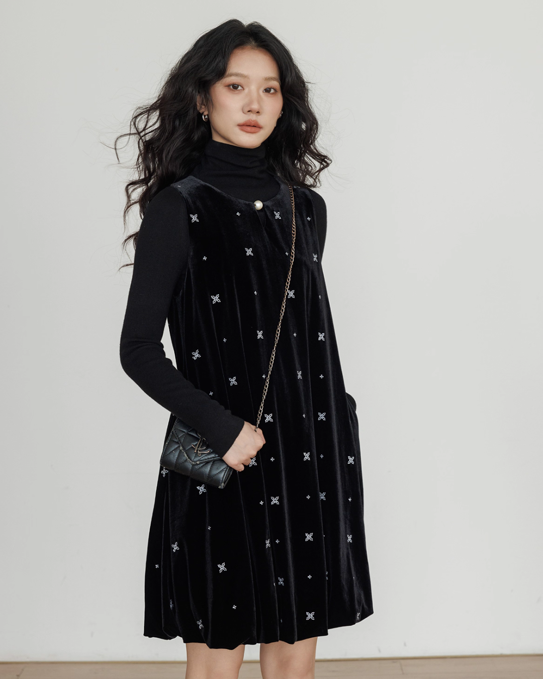 Round Neck Embroidered Vest Dress Round Neck Embroidered Vest Dress