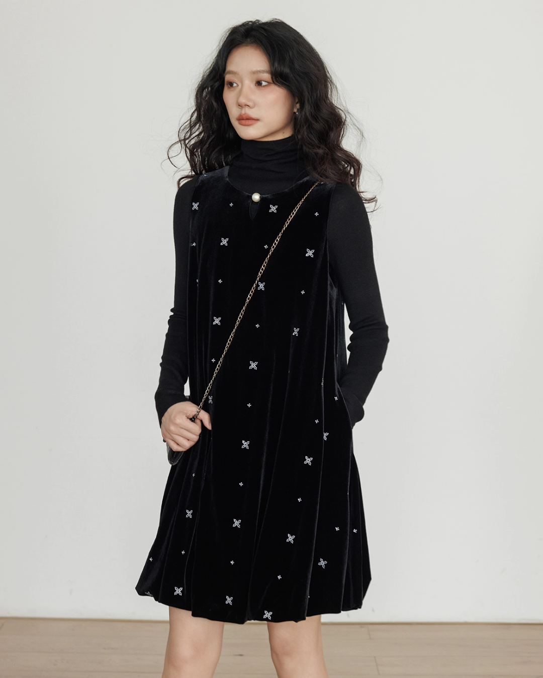 Round Neck Embroidered Vest Dress Round Neck Embroidered Vest Dress