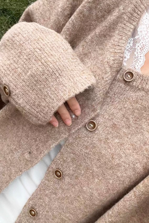 Round Neck Knit Cardigan