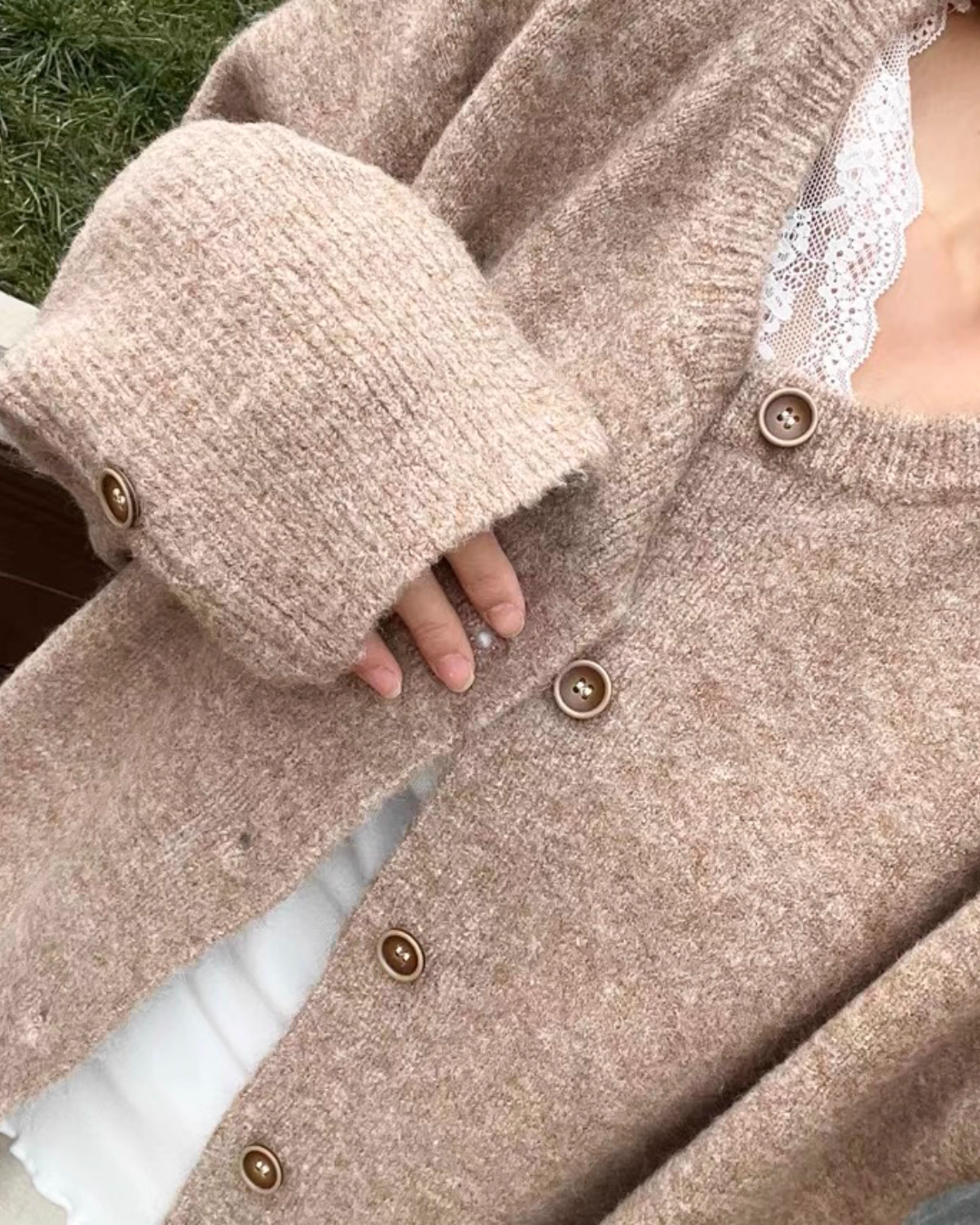 Round Neck Knit Cardigan Round Neck Knit Cardigan