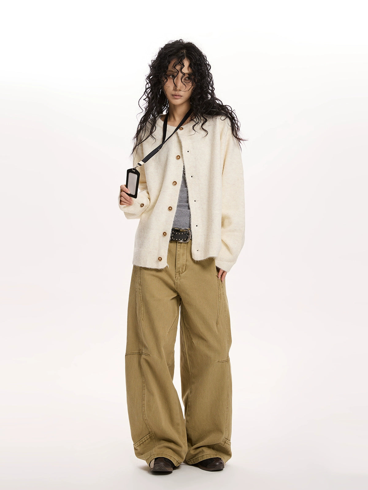 Round Neck Knit Cardigan Round Neck Knit Cardigan