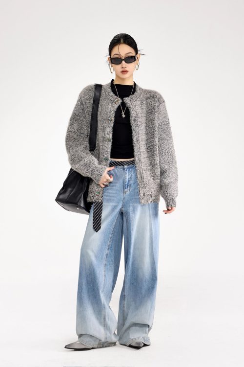 Round Neck Knit Cardigan