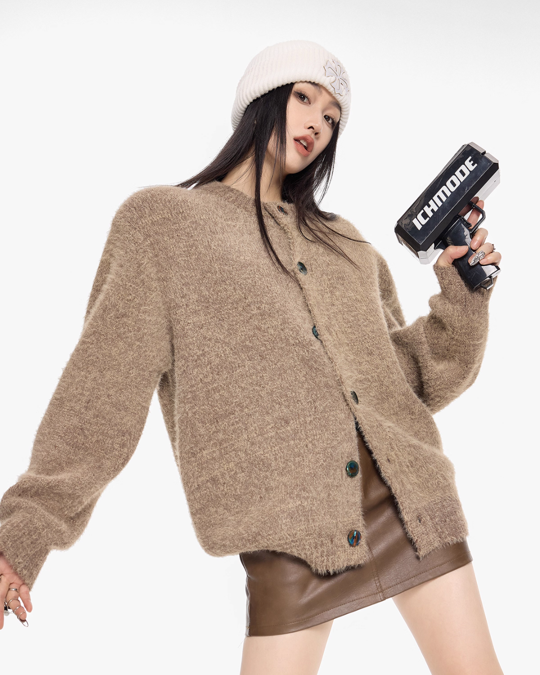 Round Neck Knit Cardigan Round Neck Knit Cardigan