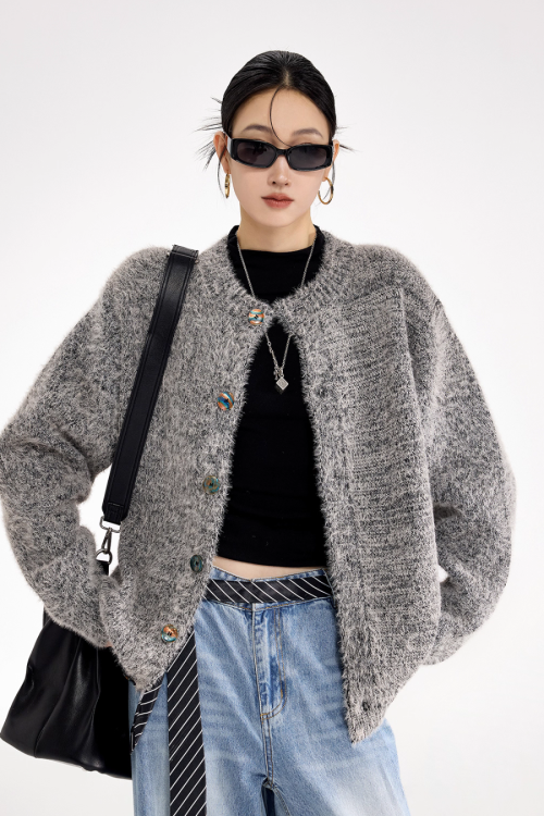 Round Neck Knit Cardigan