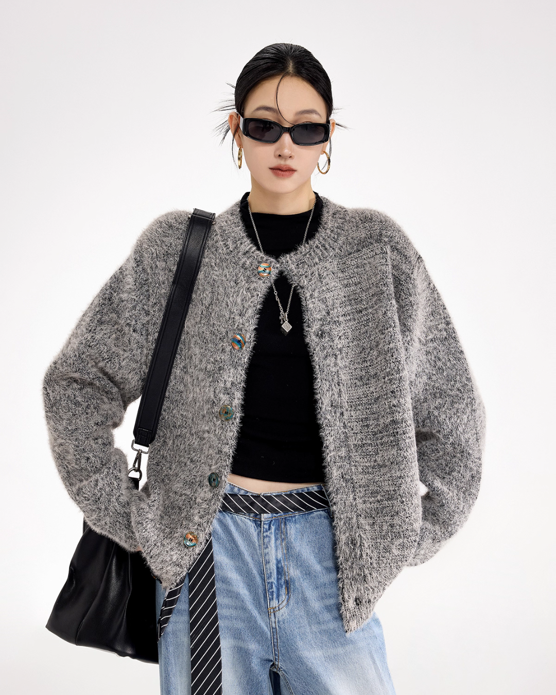 Round Neck Knit Cardigan Round Neck Knit Cardigan