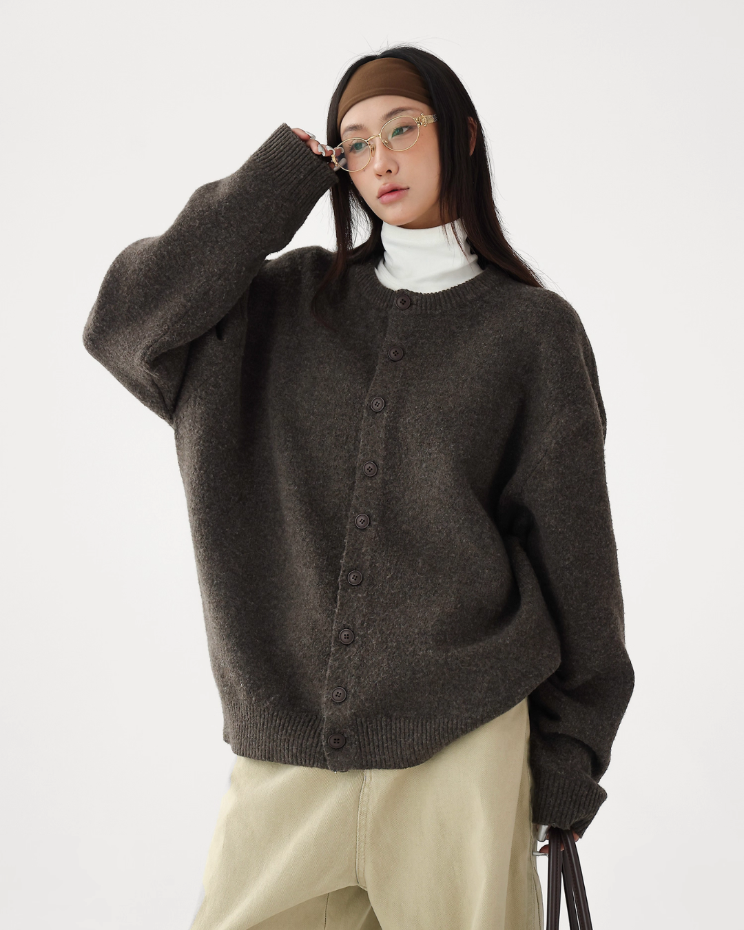 Round-Neck Knit Cardigan Round-Neck Knit Cardigan