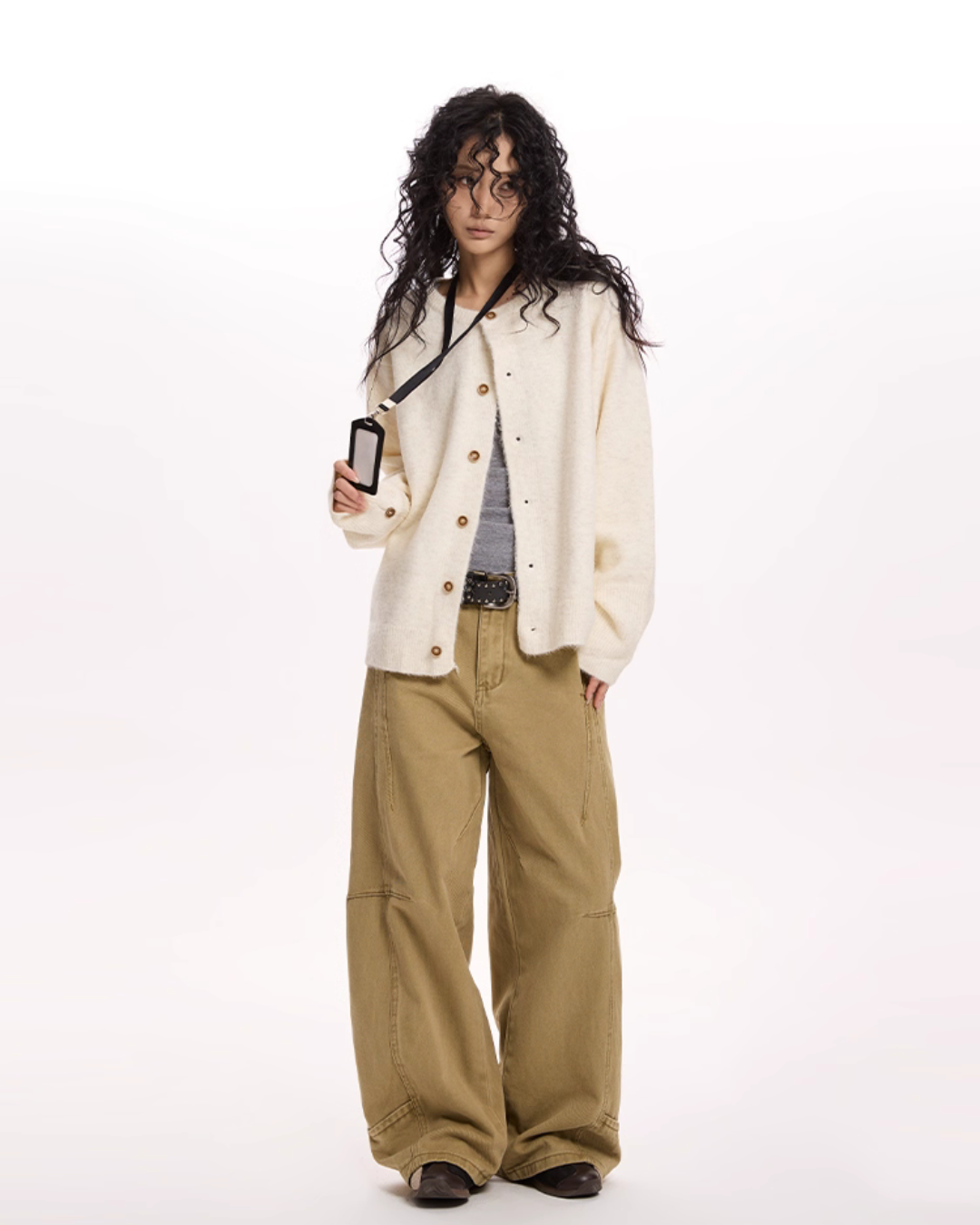 Round Neck Knit Cardigan Round Neck Knit Cardigan