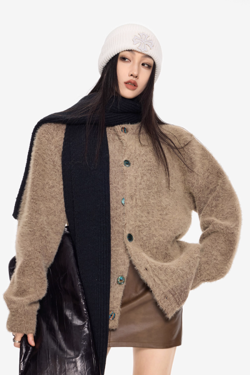 Round Neck Knit Cardigan