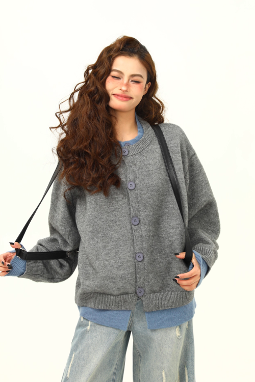 Round Neck Knit Cardigan