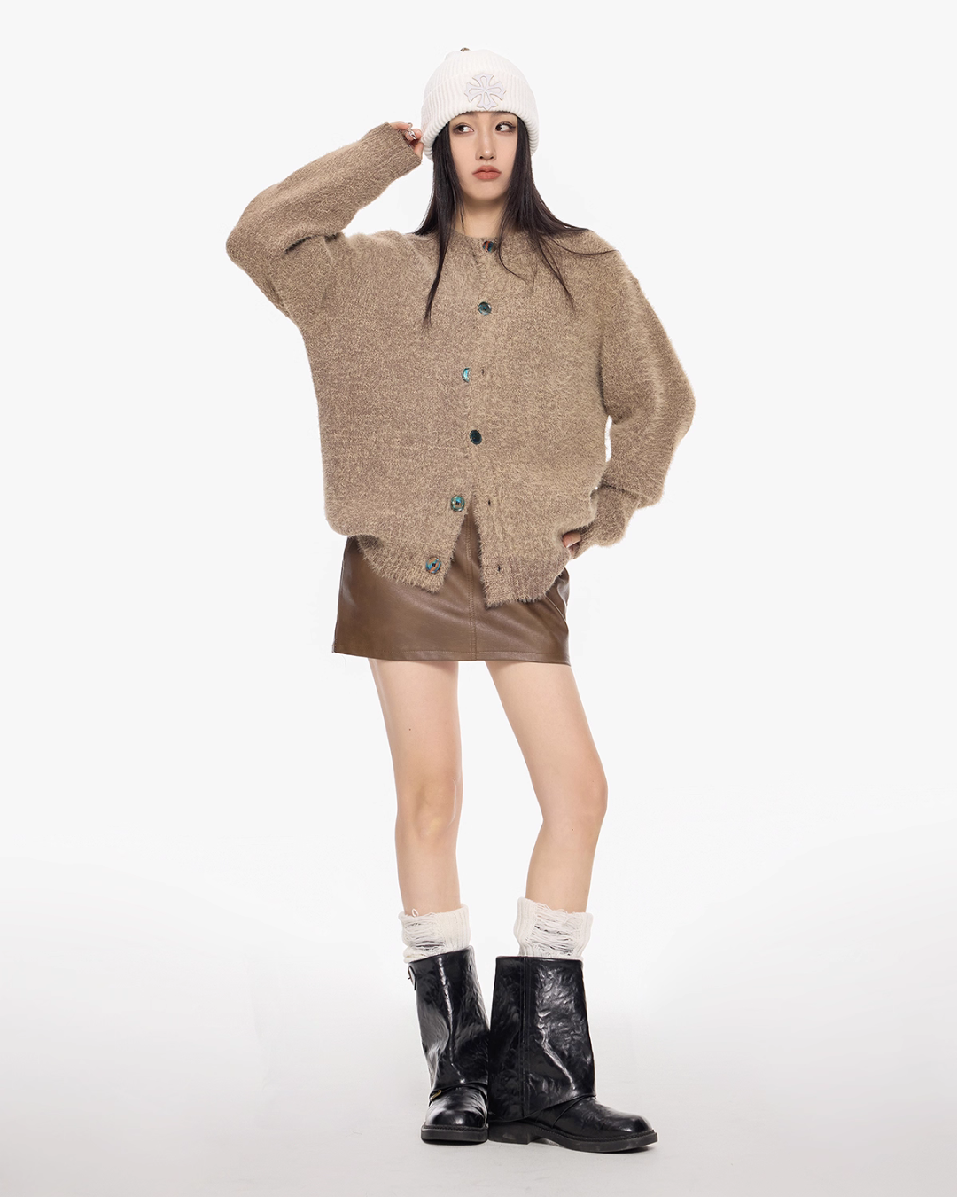 Round Neck Knit Cardigan Round Neck Knit Cardigan