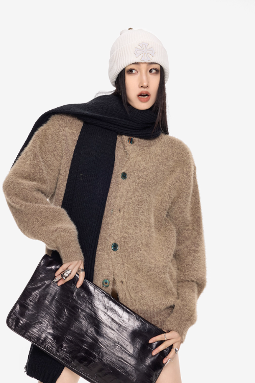 Round Neck Knit Cardigan