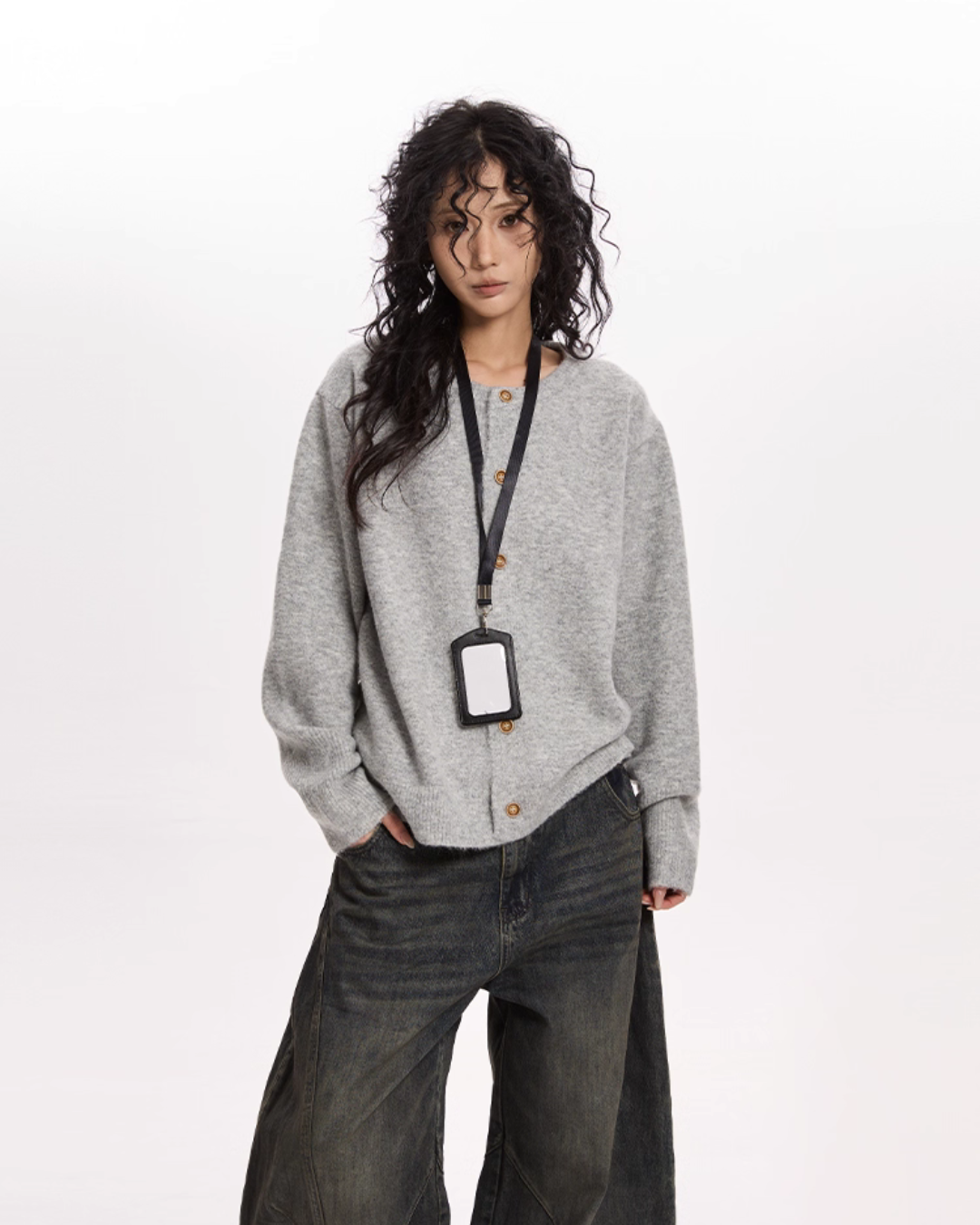 Round Neck Knit Cardigan Round Neck Knit Cardigan