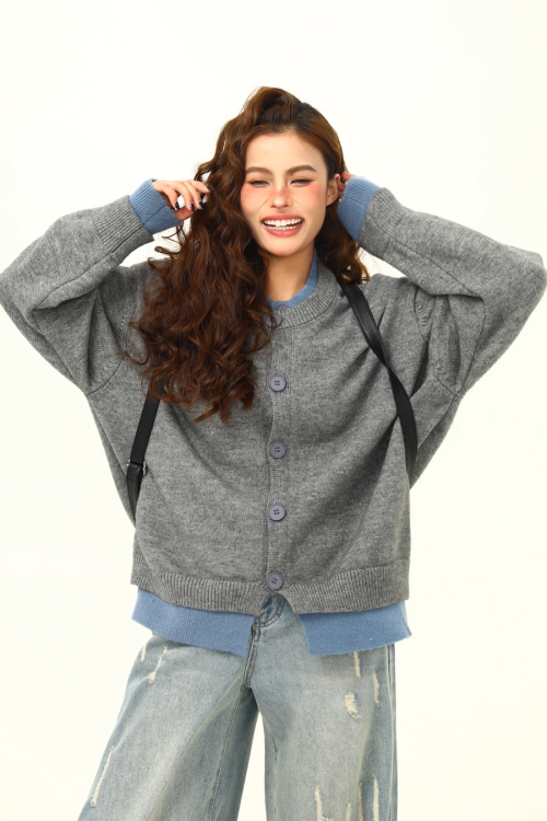 Round Neck Knit Cardigan