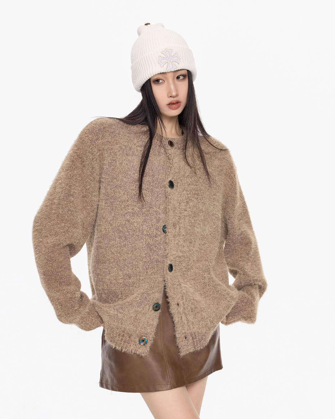 Round Neck Knit Cardigan Round Neck Knit Cardigan