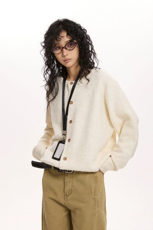 Round Neck Knit Cardigan