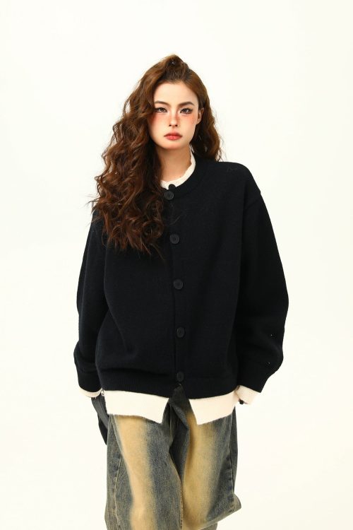 Round Neck Knit Cardigan