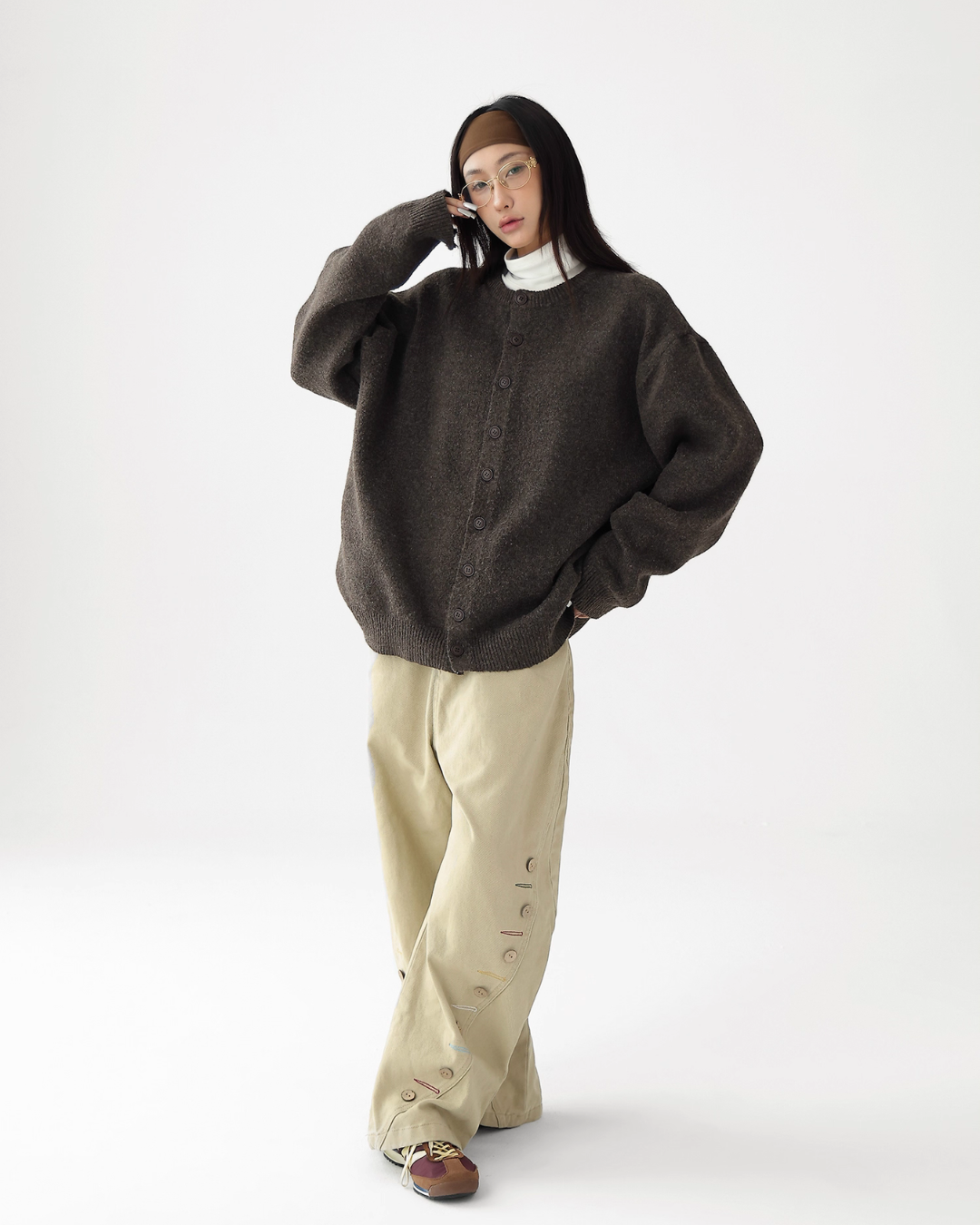 Round-Neck Knit Cardigan Round-Neck Knit Cardigan