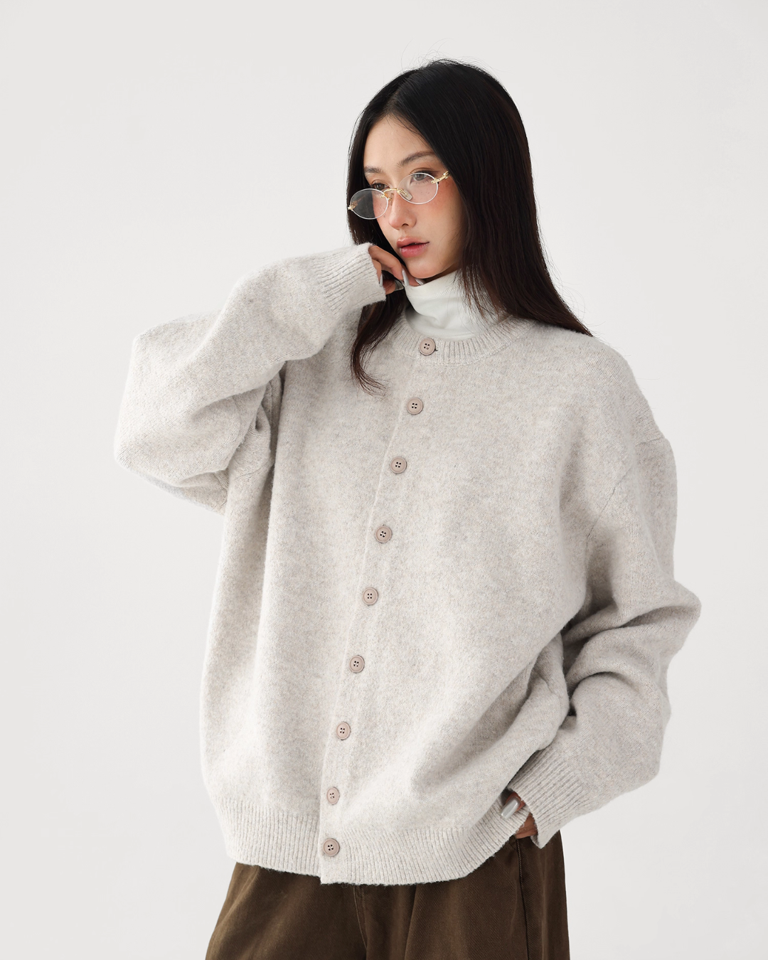Round-Neck Knit Cardigan Round-Neck Knit Cardigan