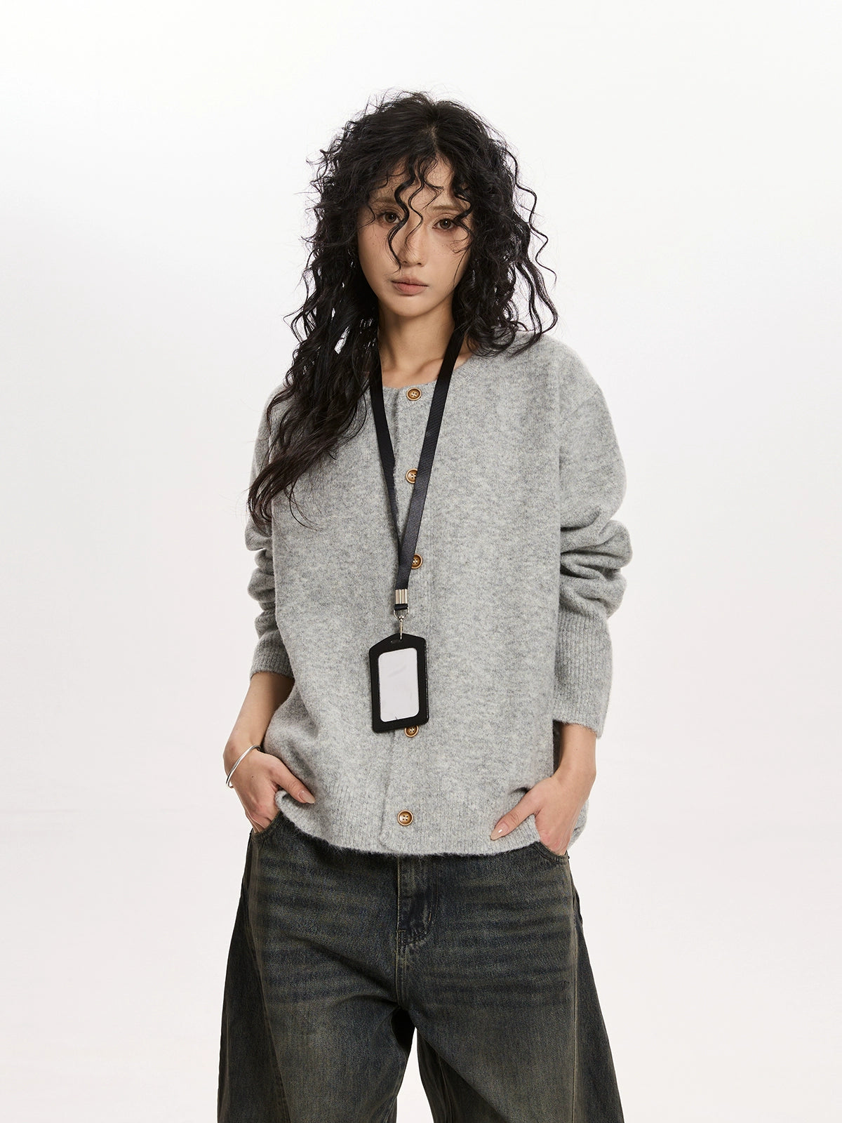 Round Neck Knit Cardigan Round Neck Knit Cardigan