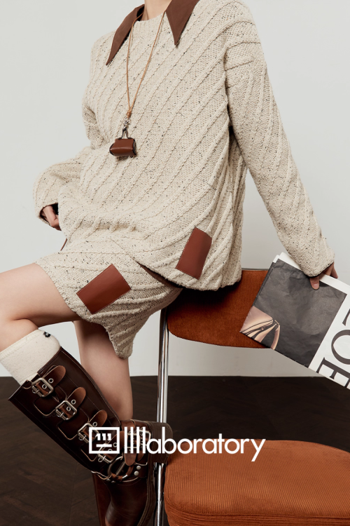 Round Neck Loose Knit / Slim Fit Skirt