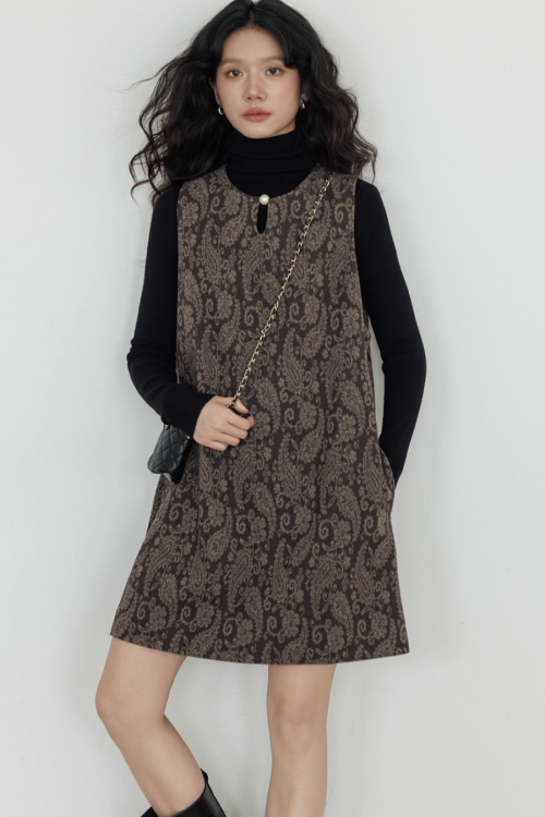 Round Neck Paisley Vest Dress