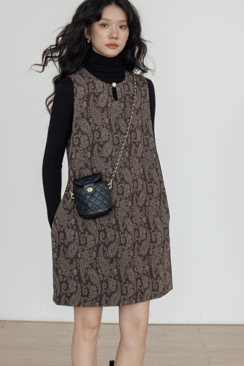 Round Neck Paisley Vest Dress
