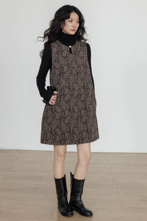 Round Neck Paisley Vest Dress