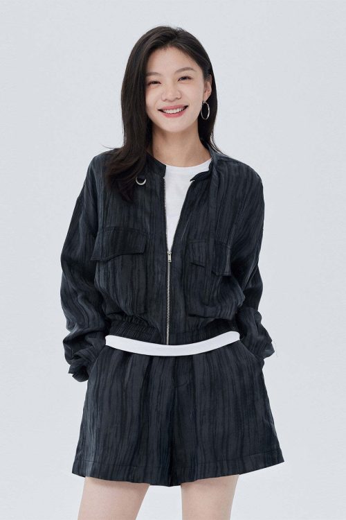 Round Neck Zip-Up Short Jacket