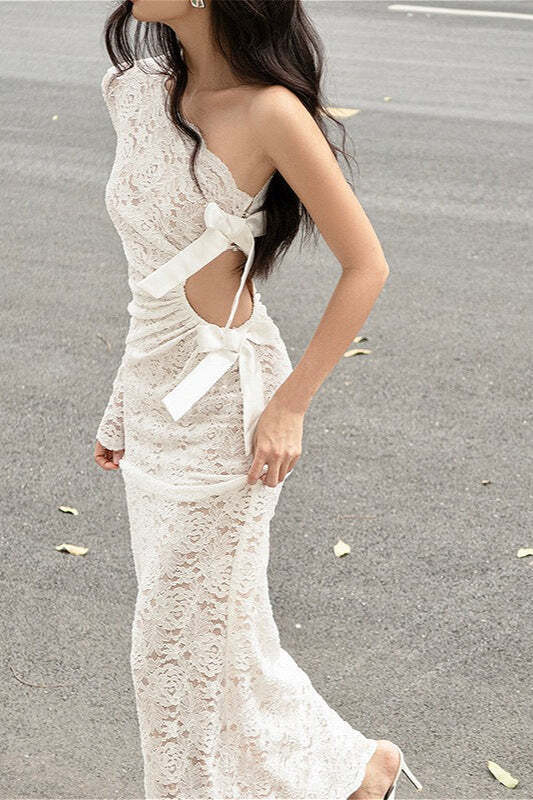 Sexy Lace One-Shoulder Bow Maxi Dress Sexy Lace One-Shoulder Bow Maxi Dress